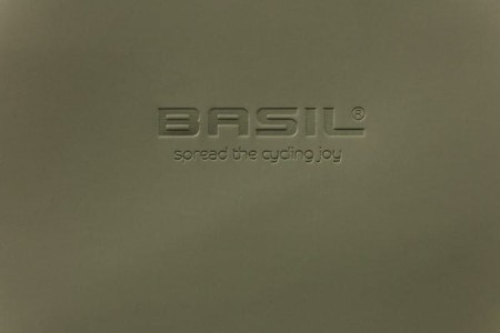 Sakwa podwówjna BASIL SOHO DOUBLE PANNIER BAG NORDLICHT Universal Bridge System 41L, 100% wodoodporna moss green oświetlenie Nordlicht Technology (NEW)