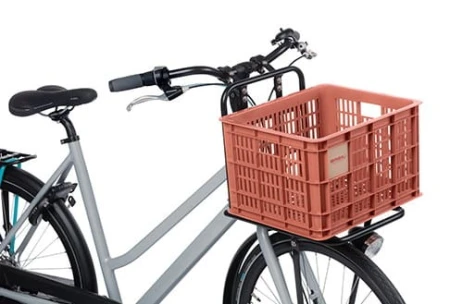 Kosz na kierownicę/bagażnik BASIL BICYCLE CRATE M, 29.5L, recycled synthetic, terra red (NEW) - rove.pl