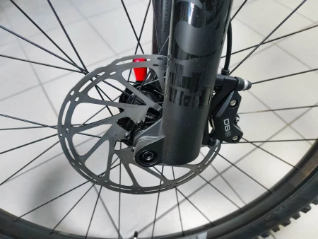 Rower Mondraker Superfoxy tarcza