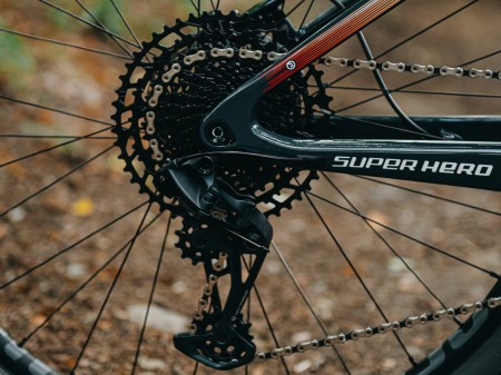 Super Hero Carbon 29