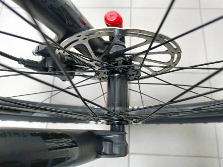 Rower Mondraker Chrono DC R piasta