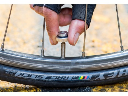 Pompka ręczna BLACKBURN CORE SLIM HP wężyk 120psi grafitowa (NEW) (DWZ) - rove.pl