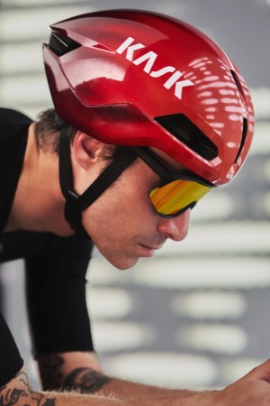 Kask KASK Nirvana Cherry Burst L - rove.pl