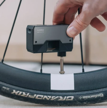 Mini pompka elektryczna MAGICSHINE AIRRO E-PUMP