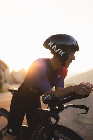 Kask KASK Bambino Pro Black M - rove.pl