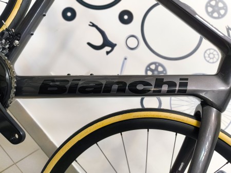 Rower Bianchi Infinito 105 12SP YTB7DI 2M