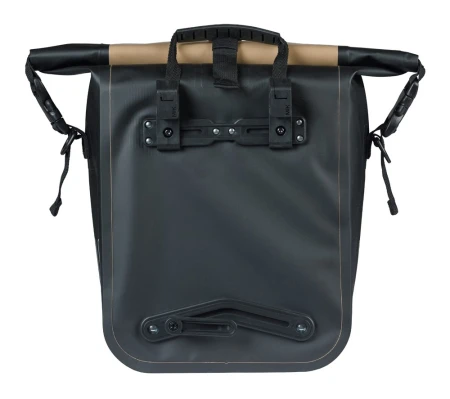 Sakwa pojedyncza BASIL RIVO M SINGLE PANNIER BAG 12-15L, MIK Hooks, wodoodporna, sand/black (NEW 2026)