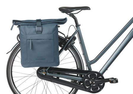 Sakwa podwójna BASIL BROOKLYN DOUBLE PANNIER BAG 41L, MIK System (ready to go), wodoodporna, navy (NEW 2026) - rove.pl