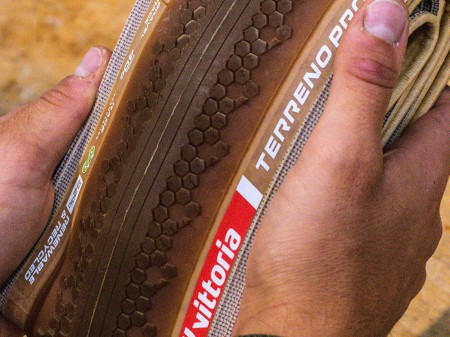 Terreno T10 PRO Hardpack Gravel Race