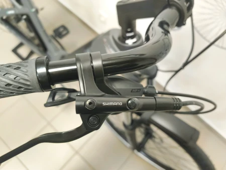 Rower Elektryczny Bianchi e-Omnia C Type DEORE 10SP Metal Grey YSBE1