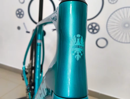 Rower Bianchi IMPULSO COMP GRX 610/820 2x12 główka ramy