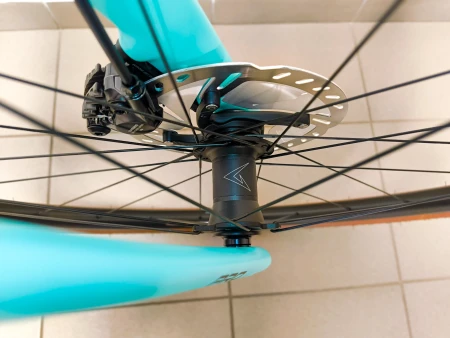 Rower Bianchi Impulso PRO piasta