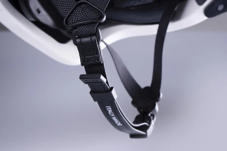 Kask KASK Moebius White Ivory L - rove.pl