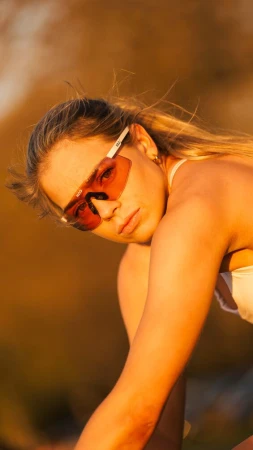 Okulary Koo Nova White Matt, Photochromic Pink Lenses - rove.pl