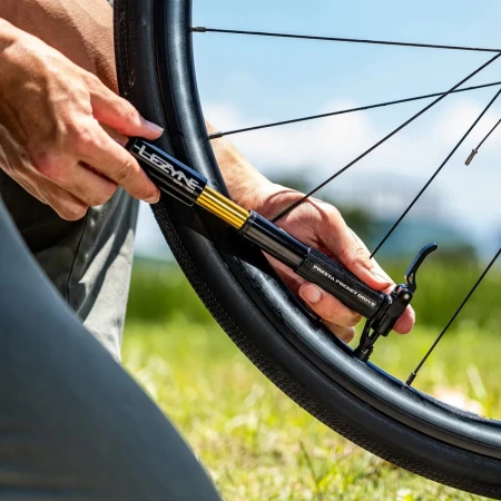 Pompka LEZYNE PUMP PRESTA POCKET DRIVE BLACK / GOLD