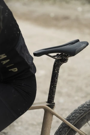 Siodło SELLE ITALIA SLR GRAVEL ELITE S3, Pręty High Strength Steel, Waga 195g (NEW)