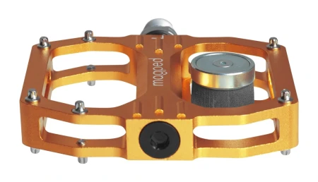 Pedały MAGPED SPORT2 ORANGE 150NM (Gravel, Trekking, MTB), Magnetyczne z blokami, Siła magnesu 150Nm dla rowerzystów 65-90kg, Pomarańczowe, Waga 440g (NEW)