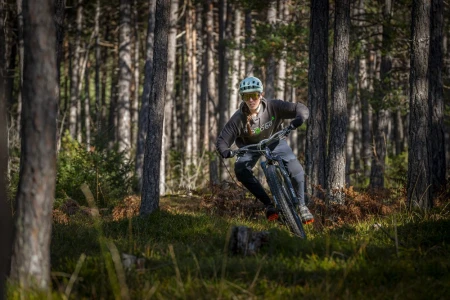 Pedały MAGPED SPORT2 ORANGE 200NM (Gravel, Trekking, MTB), Magnetyczne z blokami, Siła magnesu 200Nm dla rowerzystów >75kg, Pomarańczowe, Waga 458g (NEW) - rove.pl