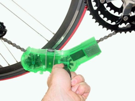 Przyrząd CHAIN CLEANER do czyszcz.łańcucha (zestaw)
