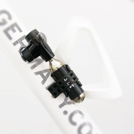 Pompka AIRBUSTER na naboje CO2