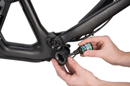 Anaerobowy środek do zabezpieczania połączeń gwintowych RC-1, 10 ml