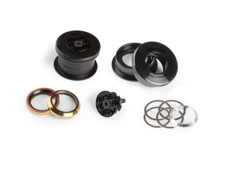 Stery Astro ZS44/ZS56, czarne anodowane, złote łożyska