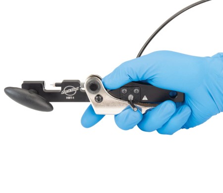 Przyrząd HBT-1 do przycinania pancerzy hamulca