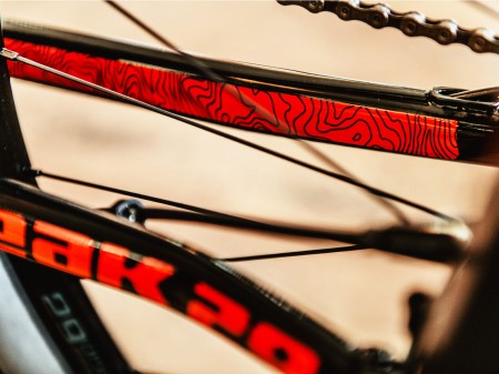 Rama MTB 29" Peak Boost M czarno-czerwona, boost 148x12mm