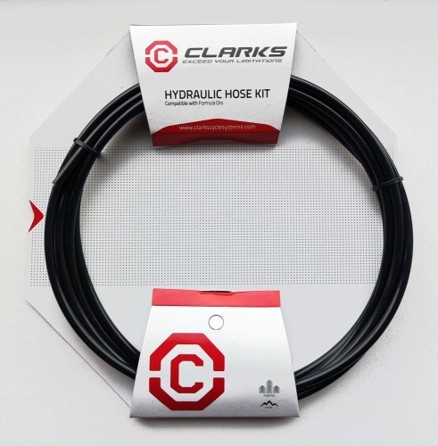 Przejdź do produktu Przewód hamulca hydraulicznego CLARK'S HAYES (Stroker Trail, Ace, Gram, Camino, Prime) z końcówkami przód tył 3000mm czarny
