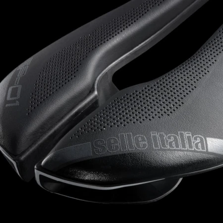 Siodło SELLE ITALIA SP-01 BOOST KIT CARBONIO SUPERFLOW L (id match L3), Carbon/keramic Rail, Fibra-Tek, 166g (WYPRZEDAŻ 45%)