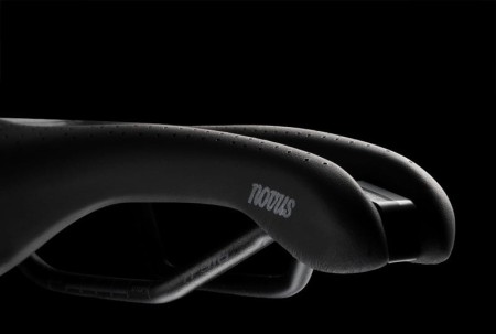 Siodło SELLE ITALIA NOVUS BOOST GRAVEL TECH TI316 SUPERFLOW S (id match S3),TI 316 Tube 7, Fibra-Tek, 255g (WYPRZEDAŻ 45%)