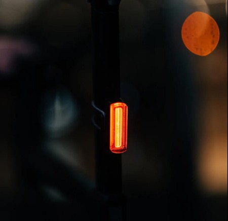 Lampka tylna MAGICSHINE SEEMEE 20 V2.0, 20 lumenów - rove.pl