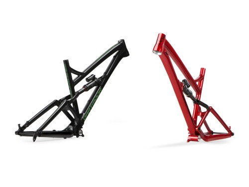 Przejdź do produktu Rama Blackbird 29 z damperem RS Super Deluxe Select 230x65mm, Boost, Czarny/Forest Green połysk, XLarge