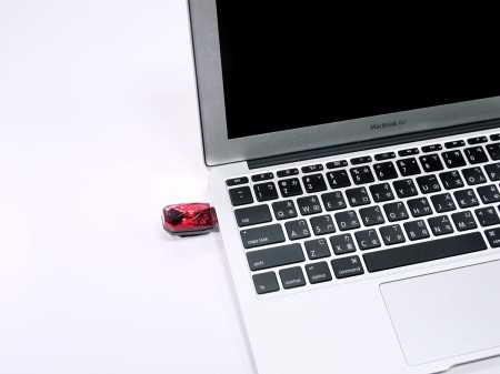 Infini lampa tylna mini lava r usb - rove.pl