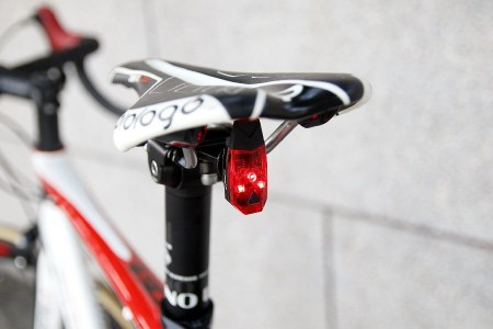 Infini lampa tylna mini lava r usb - rove.pl