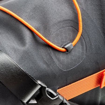 Ortlieb torba bike packing podsiodłowa seat-pack black matt 16,5l - rove.pl