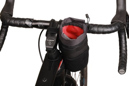 Zefal bikepacking torba na kierownicę z adventure pouch bag - rove.pl
