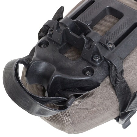 Ortlieb torba bike packing podsiodłowa seat-pack qr dark sand 13l new 2024 - rove.pl