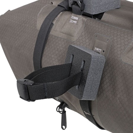 Ortlieb torba bike packing na kierownicę handlebar-pack dark sand 15l new 2024 - rove.pl