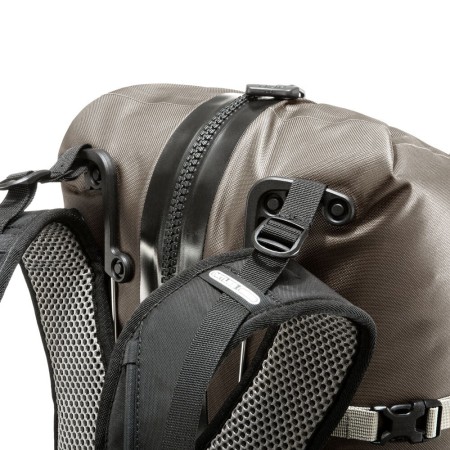 Ortlieb plecak atrack 35l dark sand new 2024 - rove.pl