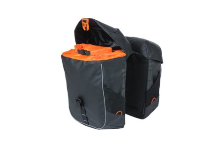 Sakwa miejska podwójna BASIL MILES TARPAULIN DOUBLE PANNIER BAG 34L, Universal Bridge System, 100% wodoodporna black orange (NEW 2024) - rove.pl