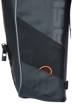Sakwa miejska podwójna BASIL MILES TARPAULIN DOUBLE PANNIER BAG 34L, Universal Bridge System, 100% wodoodporna black orange (NEW 2024) - rove.pl