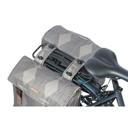 Torba na bagażnik BASIL ELEGANCE DOUBLE PANNIER BAG MIK 40-49L, MIK System (ready to go) wodoodporna chateau taupe (NEW 2024) - rove.pl