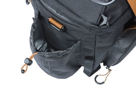 Torba na bagażnik BASIL MILES TARPAULIN TRUNKBAG XL PRO 9-36L, 100% wodoodporna black slate (bez płytki mocującej) (NEW 2024) - rove.pl