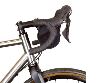 Torba na kierownice Restrap Canister Bag 2.0, czarny - rove.pl