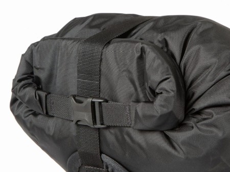 Torba podsiodłowa Restrap Saddle Bag, 18L, czarny - rove.pl