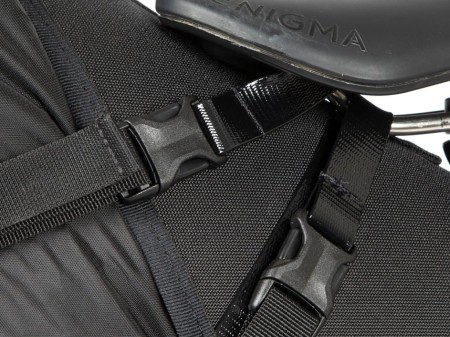 Torba podsiodłowa Restrap Saddle Bag, 18L, czarny - rove.pl