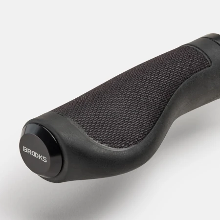 Chwyty BROOKS ERGONOMIC RUBBER GRIPS, Black, Rozmiar 130/130 - rove.pl