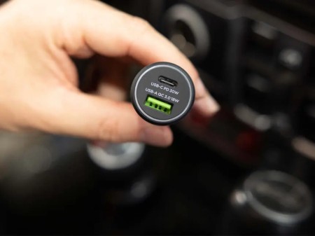Ładowarka samochodowa Quad Lock 48W Dual Car Charger - USB-C PD + USB-A QC3.0 - rove.pl