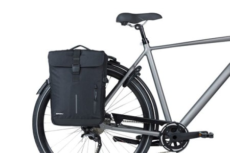 Sakwy BASIL MOVE DOUBLE BICYCLE BAG, MIK z adapterem do mocowania, 30L, Wodoodporna, Black (NEW 2025) - rove.pl